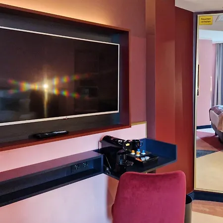 - The Niu, Loco North By Ihg Hotel