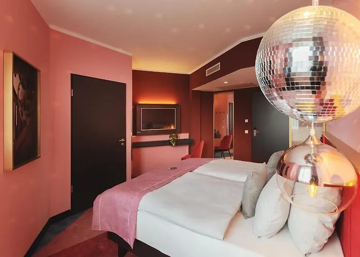 - The Niu, Loco North By Ihg 酒店