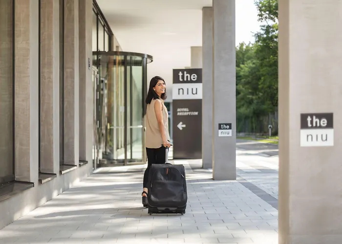 - The Niu, Loco North By Ihg