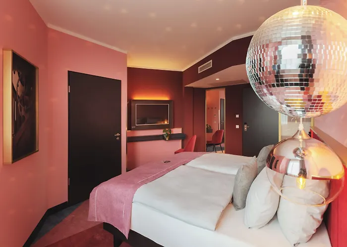 - The Niu, Loco North By Ihg 酒店