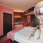 - The Niu, Loco North By Ihg Hotel