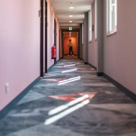 - The Niu, Loco North By Ihg Hotel Munich