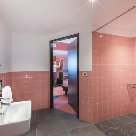 - The Niu, Loco North By Ihg 3* Munich