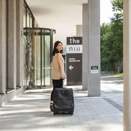 - The Niu, Loco North By Ihg