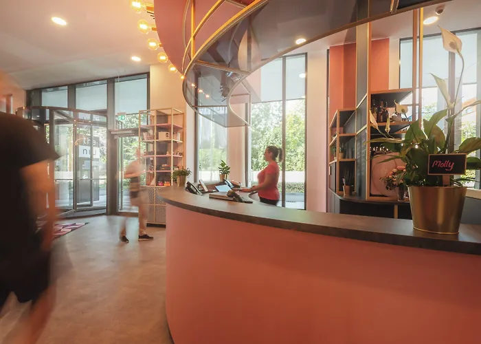 - The Niu, Loco North By Ihg Monachium