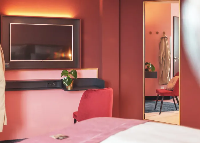 - The Niu, Loco North By Ihg 3*