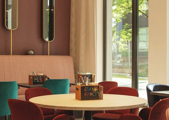 - The Niu, Loco North By Ihg