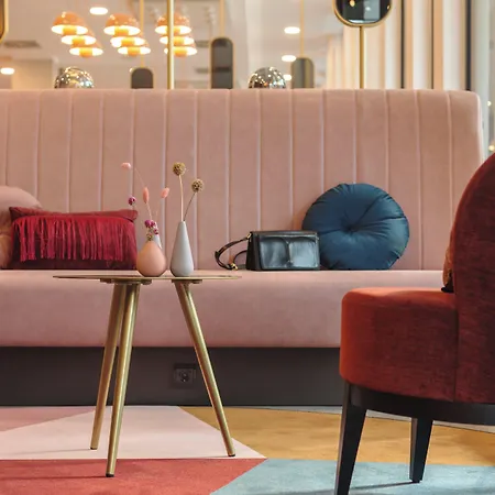 - The Niu, Loco North By Ihg Hotel Munique